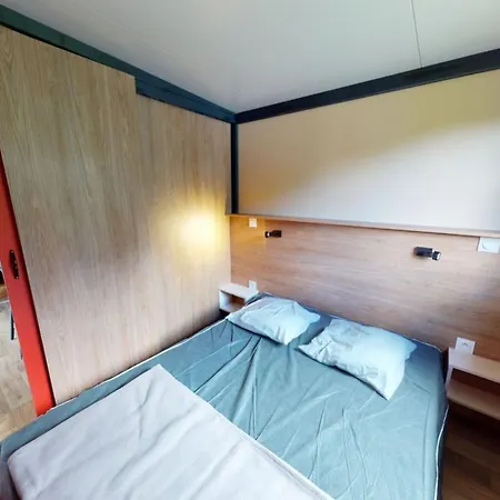 5 Personnes Avec Terrasse - Api-1-52-1256 Camping Vic-sur-Cère