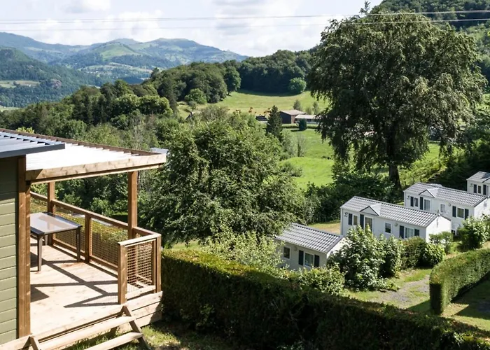 5 Personnes Avec Terrasse - Api-1-52-1256 Camping Vic-sur-Cère