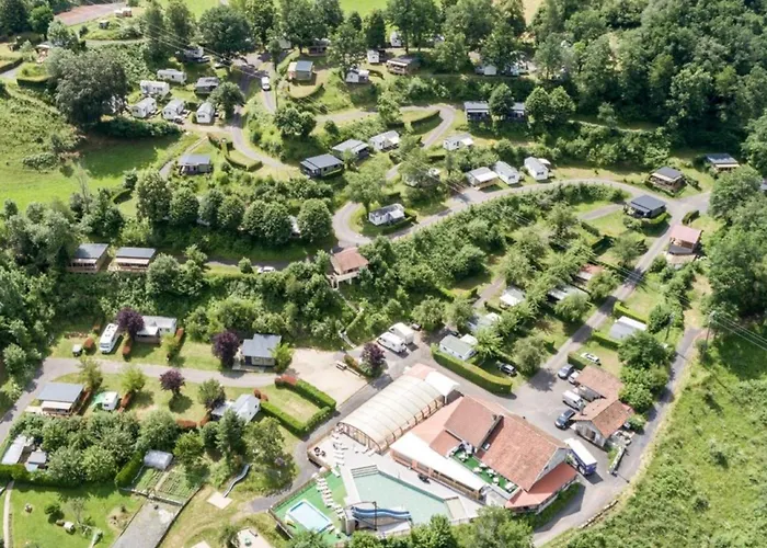 5 Personnes Avec Terrasse - Api-1-52-1256